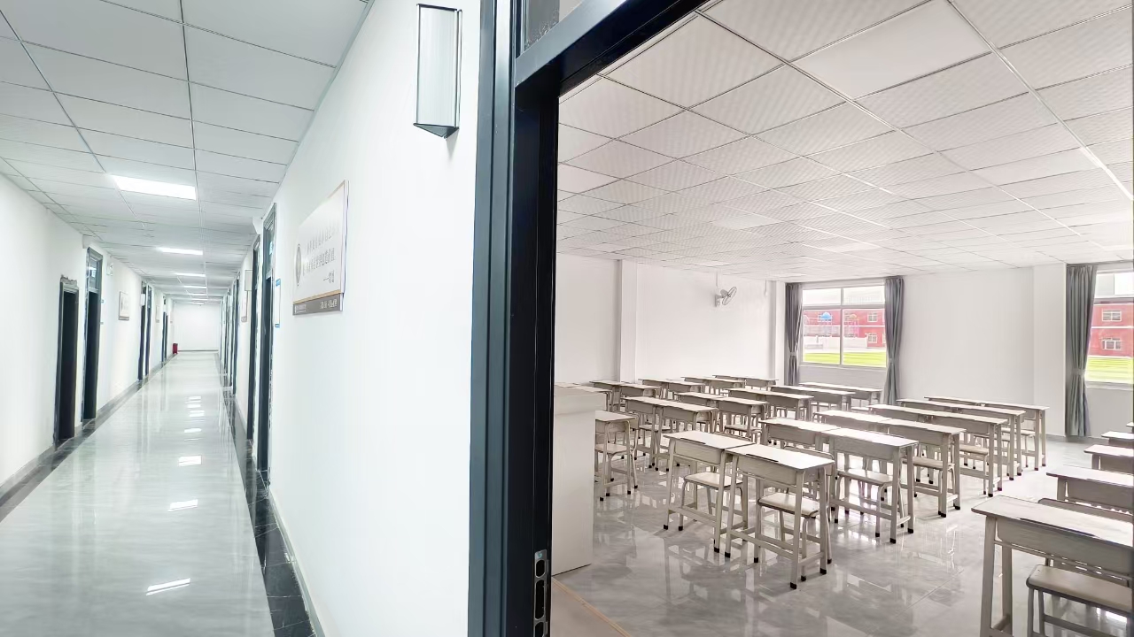 学院概况(图3) 微信图片_20250904095403.jpg